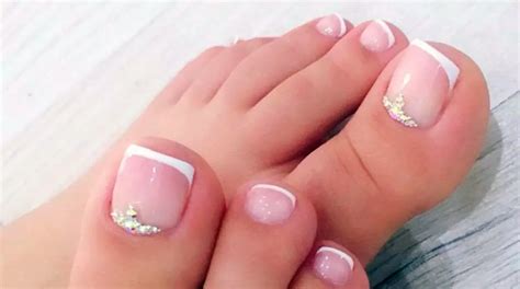 pedicure para pies morenos|30 Ideas de pedicura 2024